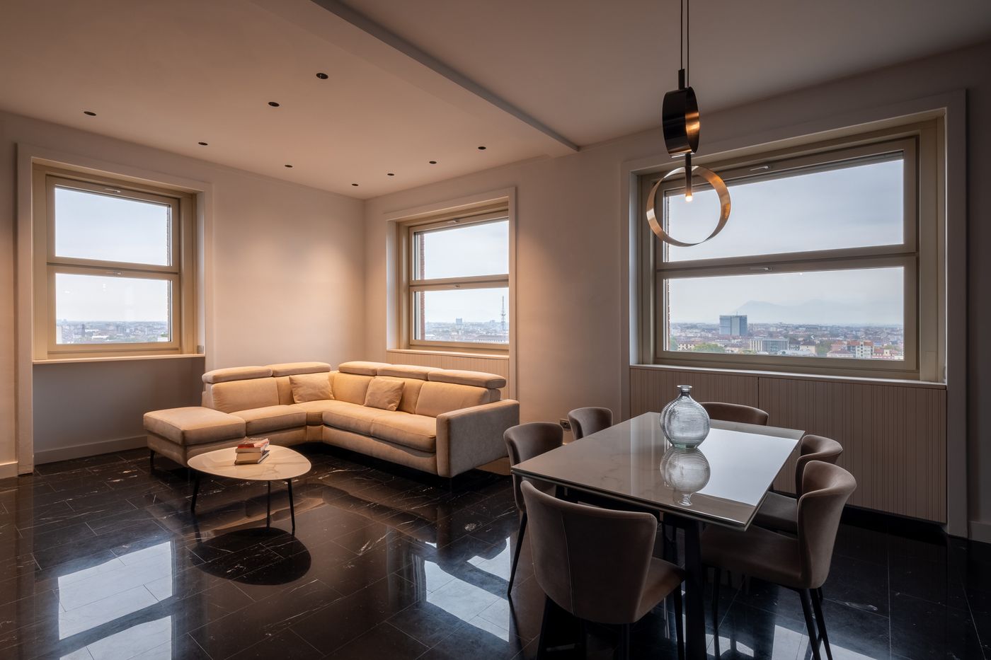 Luxury Apartment with balcony