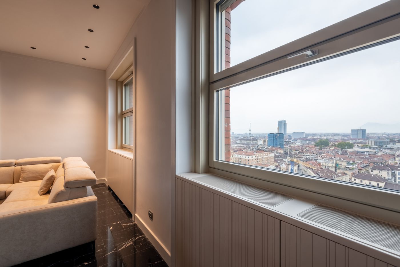 Luxury Apartment with balcony