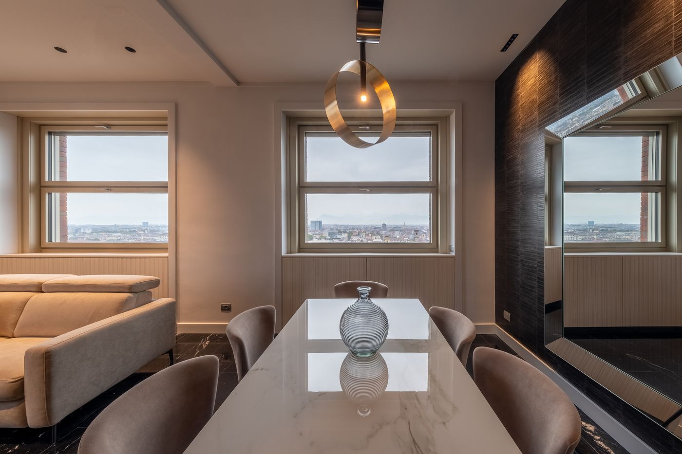 Luxury Apartment with balcony