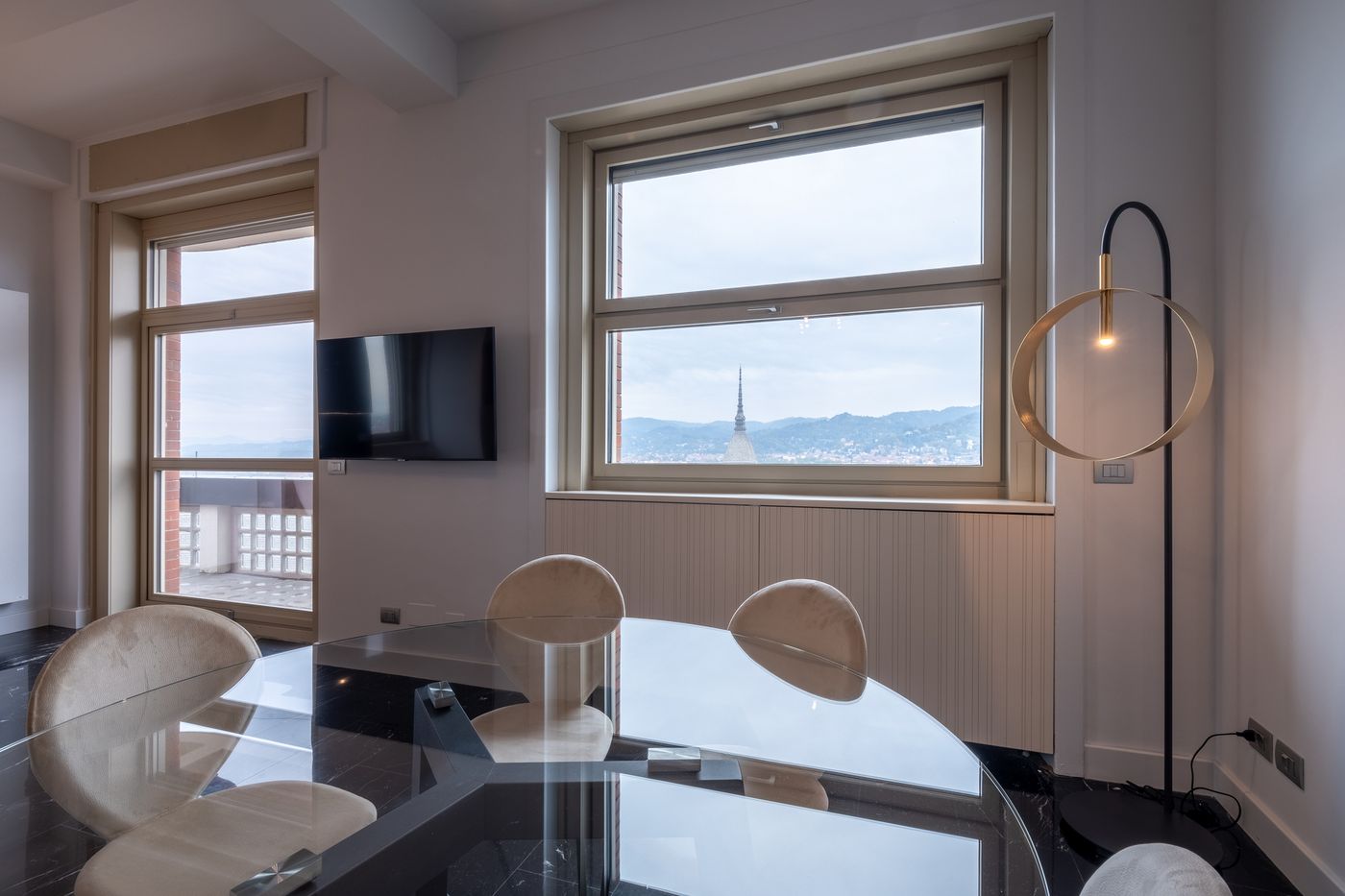 Luxury Apartment with balcony